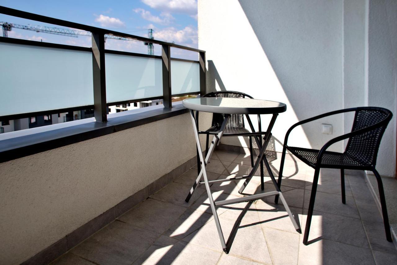 P&O Serviced Apartments Nowy Ursus Варшава Екстериор снимка